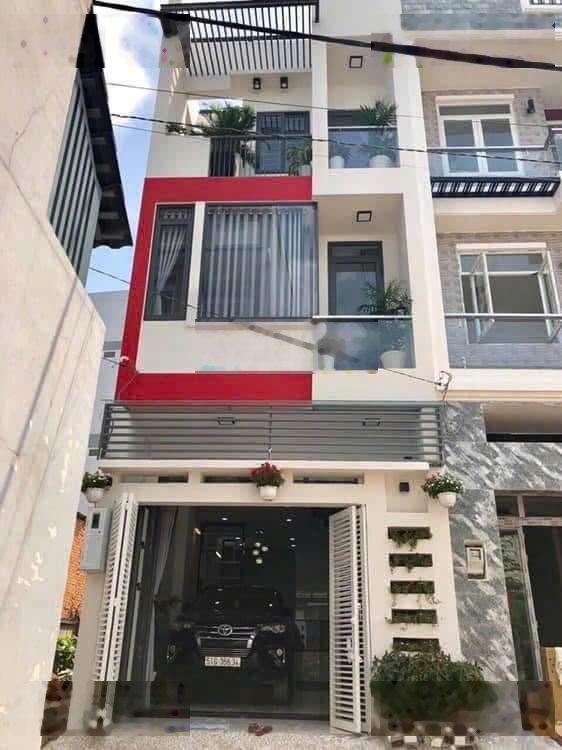 Bán nhà 3 TẦNG ngay PHẠM VĂN ĐỒNG, Linh Trung, 4PN 3WC giá 7,5TỶ (TL)