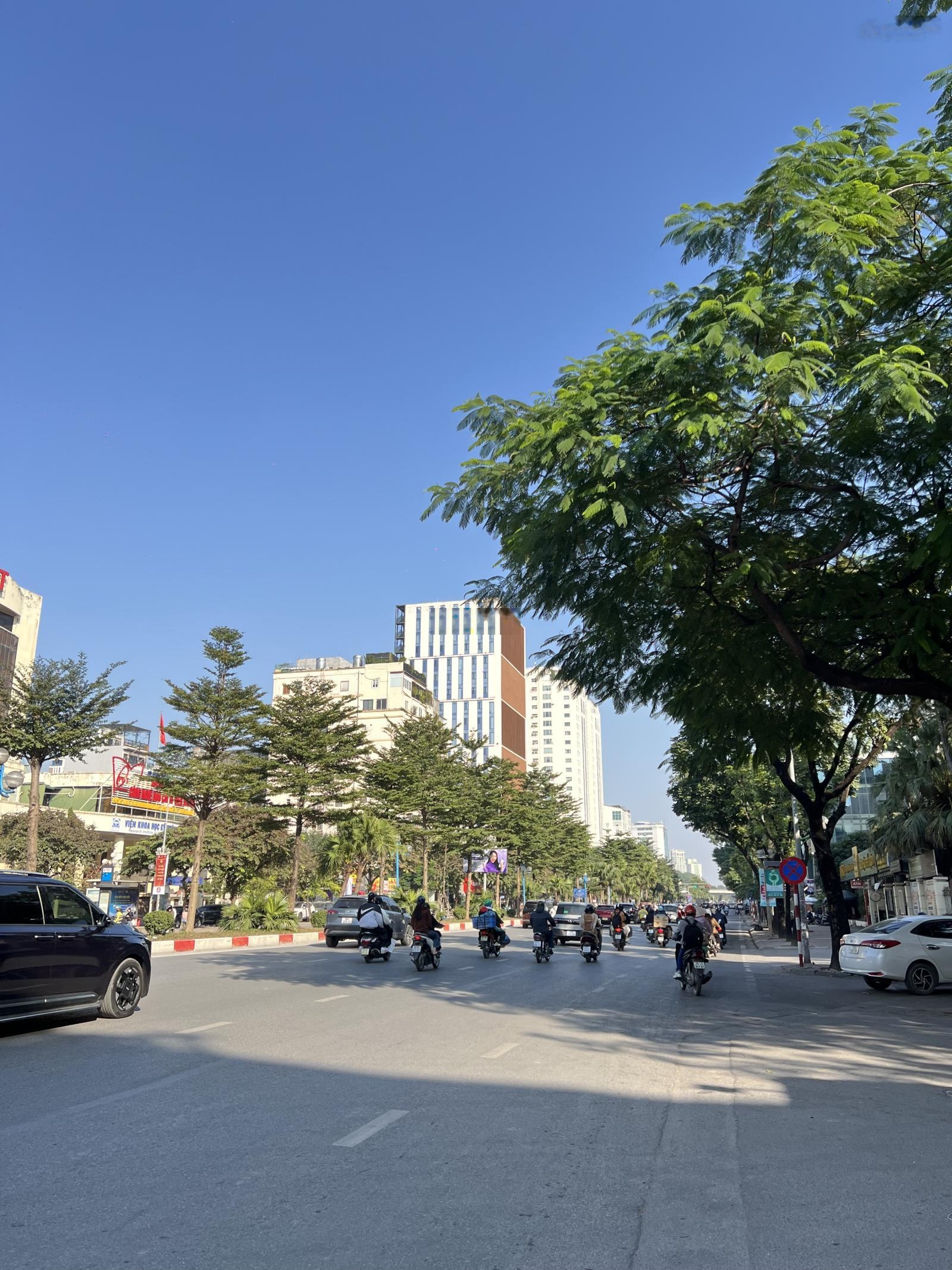 Nhà mp duy tân - chỉ 60 tỷ - vỉa hè 10m lòng phố rộng 45m - kinh doanh đẹp nhất cầu giấy