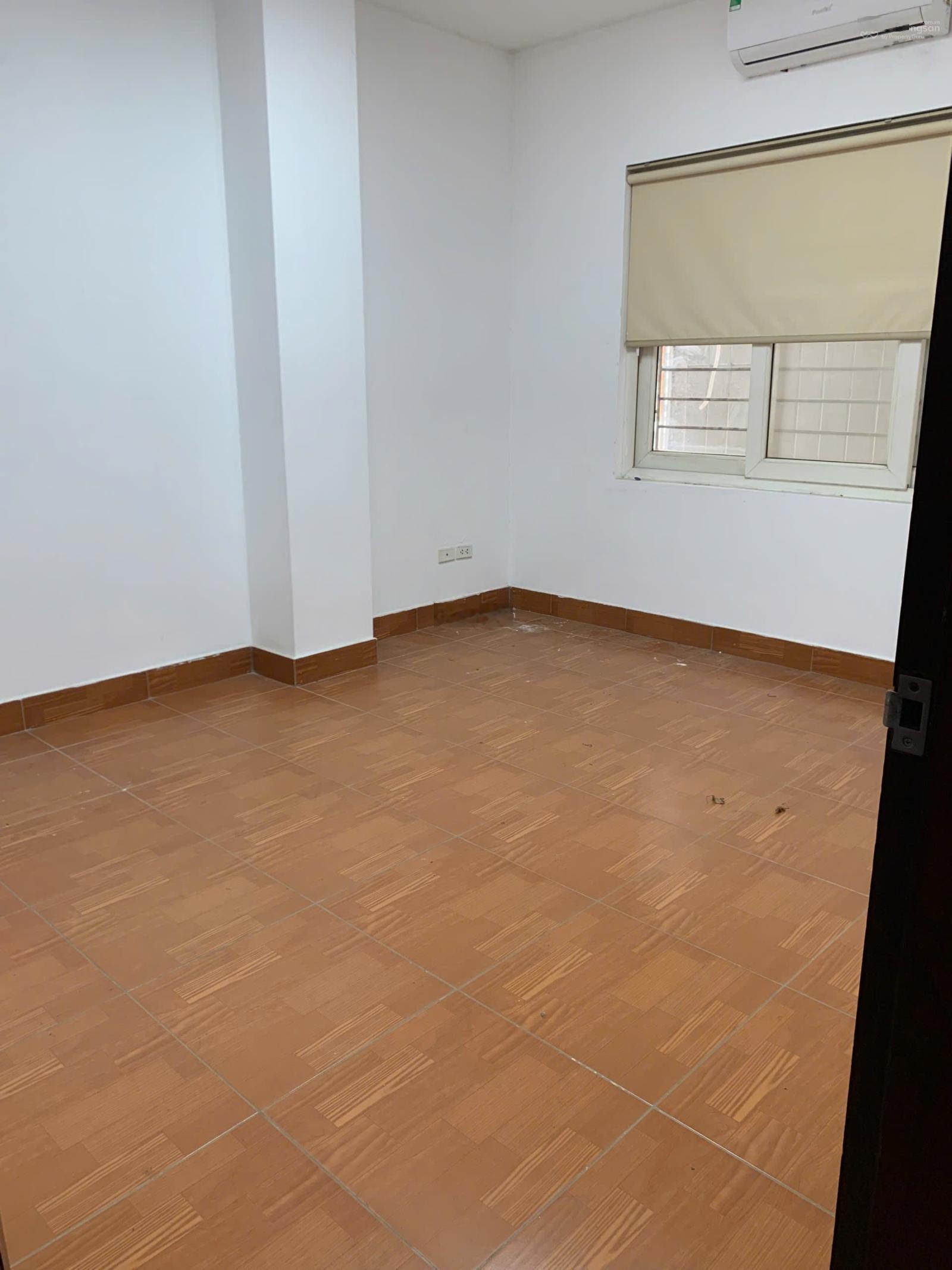 Chính chủ cho thuê nhà tại Thọ Thá, Cầu Giấy làm Văn Phòng. DT 70m2 giá 20.5tr. LH 0984828912