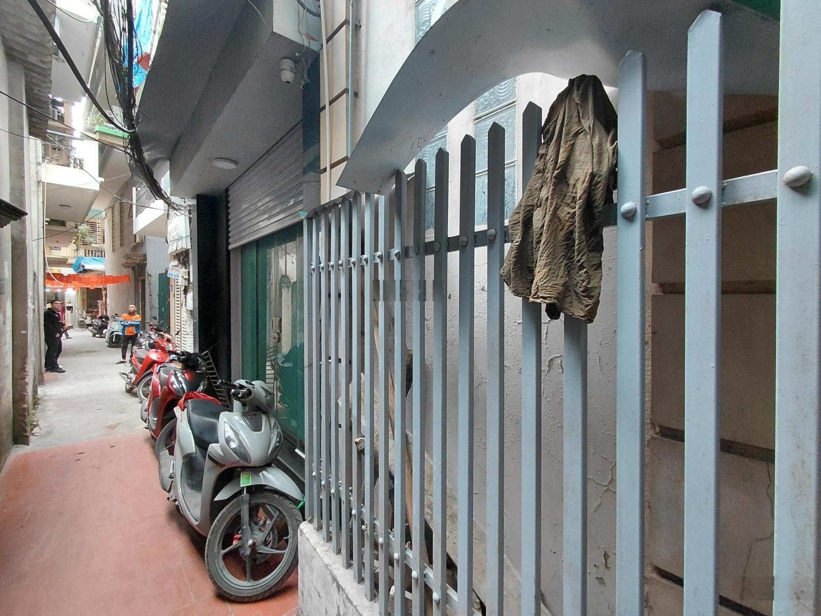 Nhà Sát phố Yên Hoà 31mx4 Tầg, mt 4 m, giá 7.45 tỷ