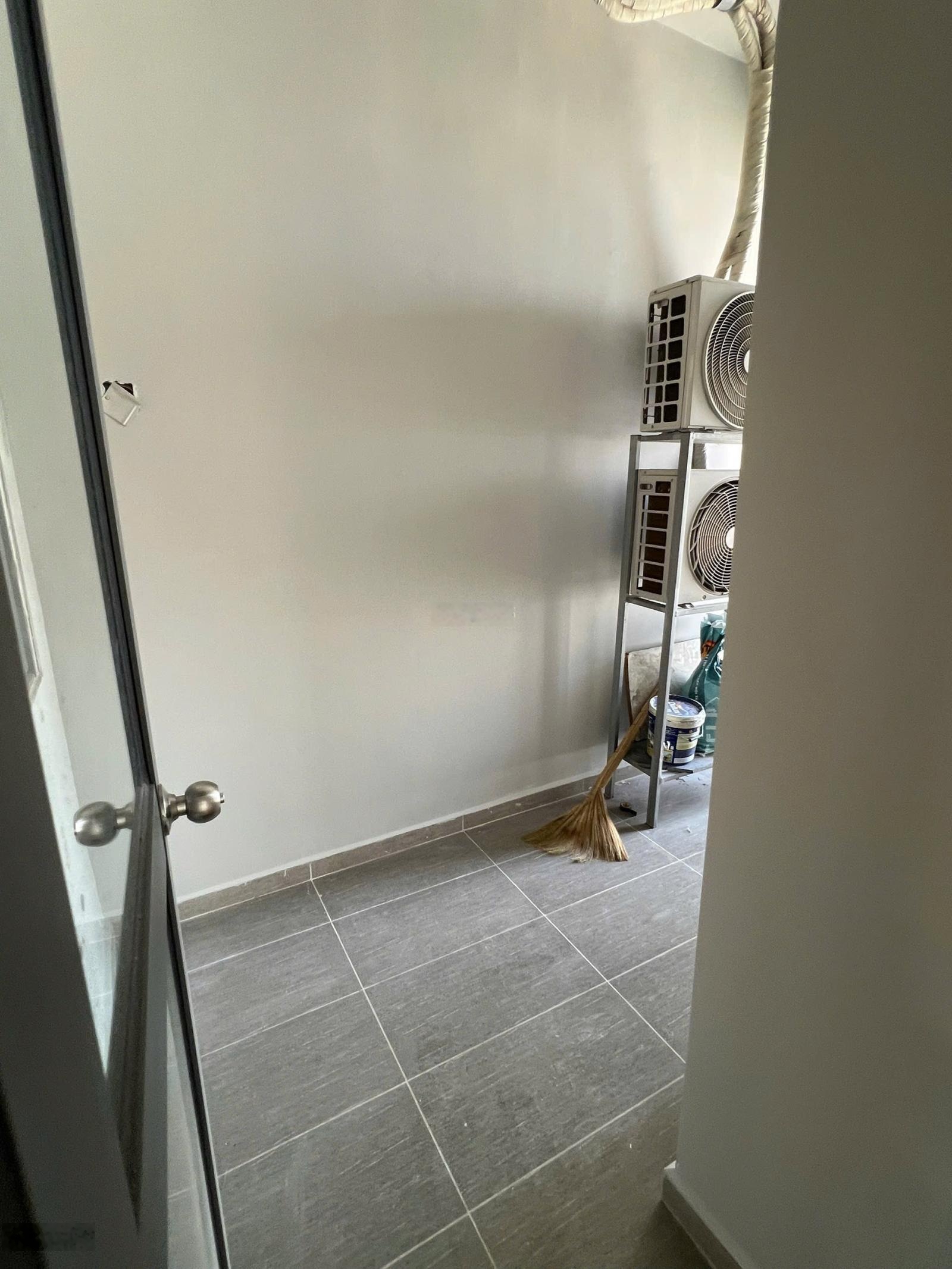 Bán căn hộ Pegasuite 1 tại Tạ Quang Bửu, 2PN diện tích 60m2 giá 3,8 tỷ đã có sổ, có hỗ trợ cho vay