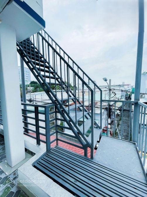 Bán căn hộ dịch vụ đường số 1, P. Tăng Nhơn Phú B. Nhà 1 trệt 3 lầu có 12 phòng, dòng tiền 80tr/th