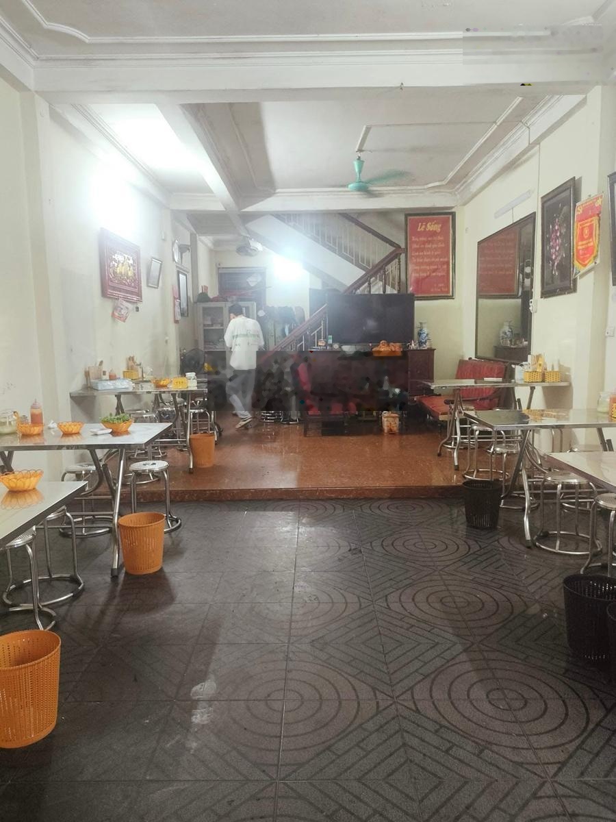 Bán nhà phân lô công an - ô tô tránh, ngủ trong nhà - dt 108m2 - sổ đỏ đẹp sẵn cc - kinh doanh