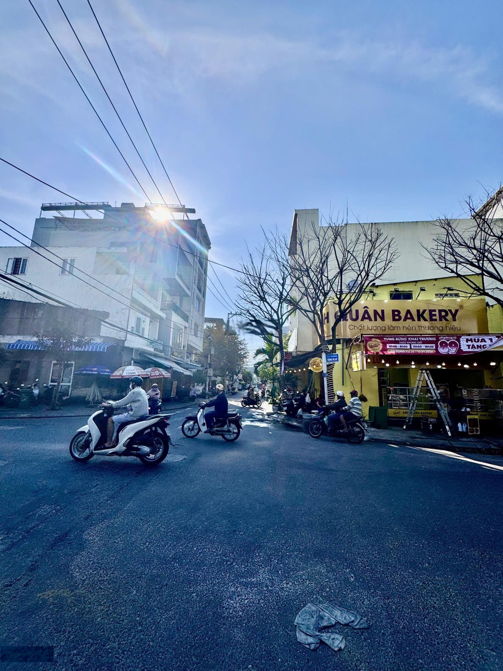 Bán gấp lô đất biển ngang 5m nở hậu mặt tiền Lê Hữu Trác, 11,44 tỷ /91m2, dòng tiền 13tr/tháng