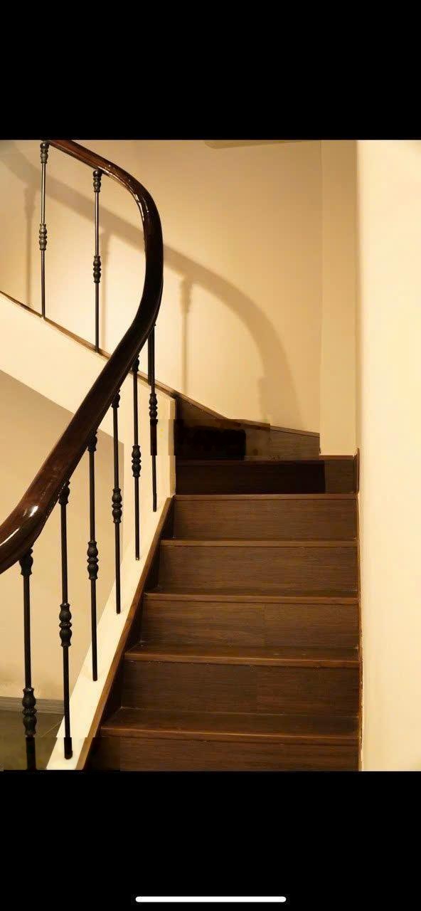 Chính chủ cho thuê Mặt Tiền 88 Hồ Văn Huê, P9, Phú Nhuận - 4x10m - 2 Lầu