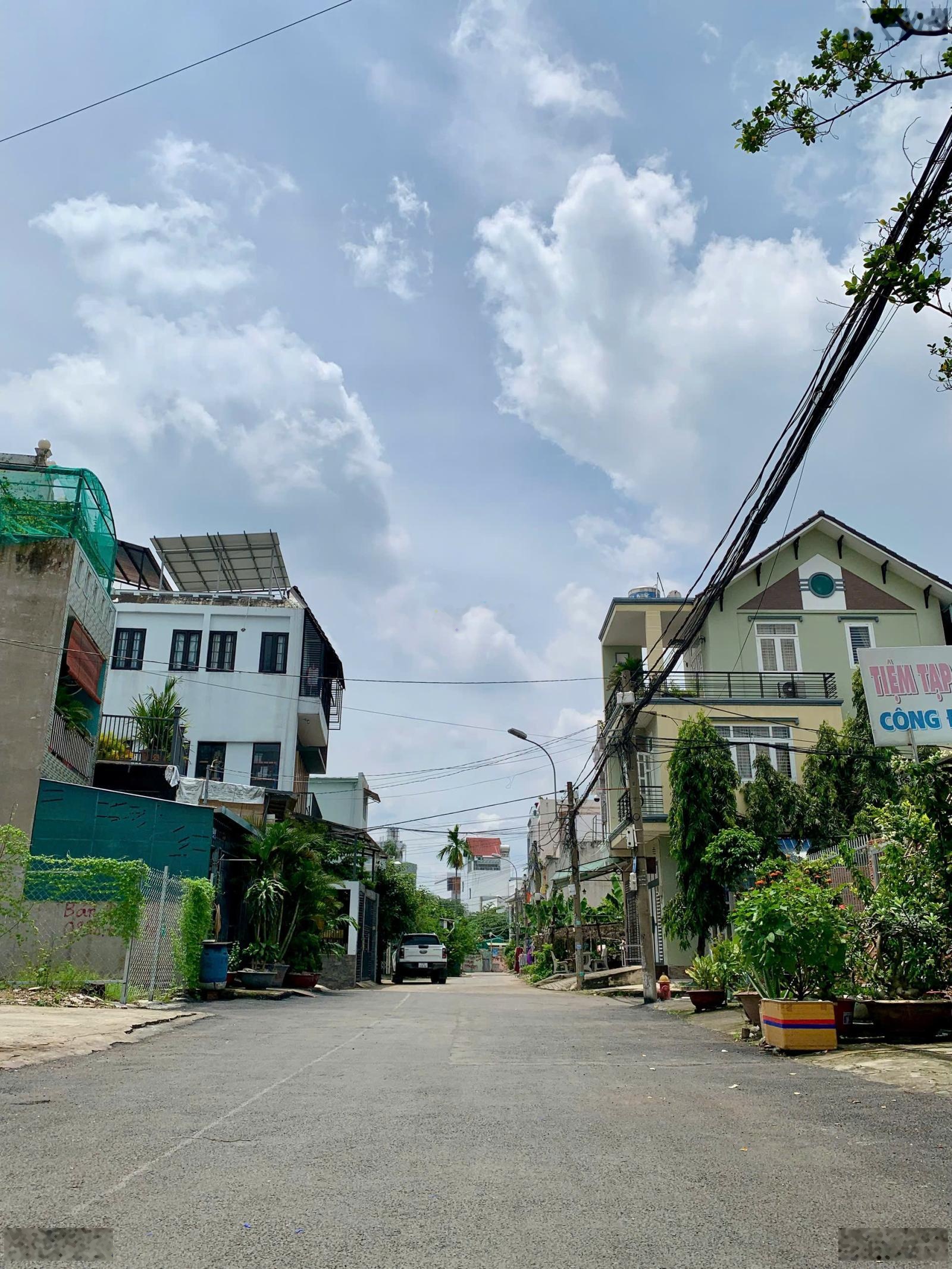 Bán đất thủ đức sát vành đai 2, diện tích lớn 85m2, mặt tiền tương lai, sổ mẫu mới