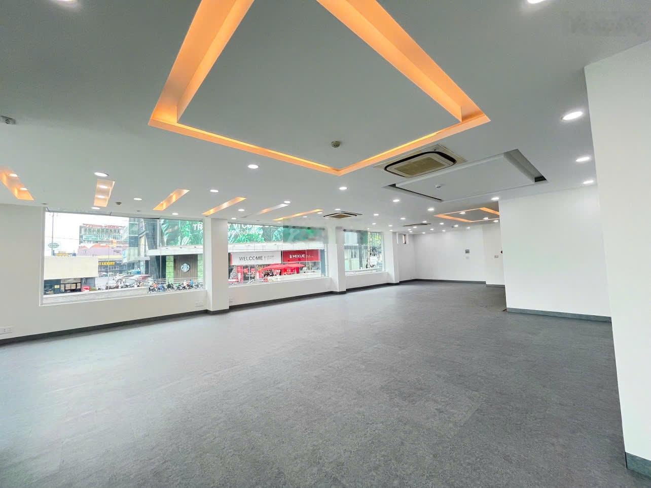 Chính chủ cho thuê văn phòng mặt tiền Nguyễn Trãi - Nguyễn Cư Trinh, Q1