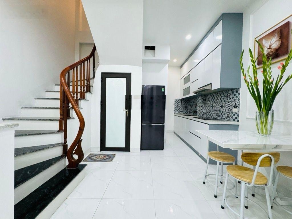 Bán nhà Phố Đại La DT 27m² 4T MT 3.6m giá 6 tỷ 0947913839