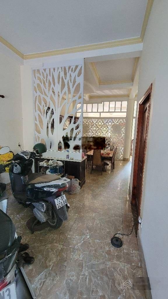 Biệt thự villa nhà 4 tầng. 229m2. Gần vòng xoay Phú Hữu, Nguyễn Duy Trinh, Long Trường, Q9