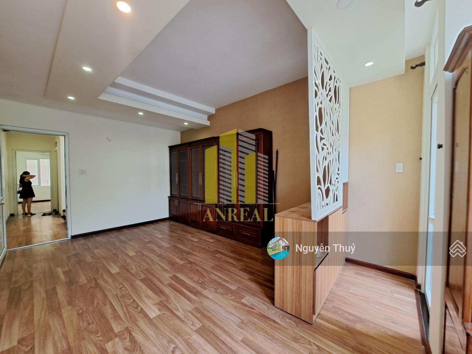 Nhà đủ nội thất gần trần não 4 phòng giá 23 triệu