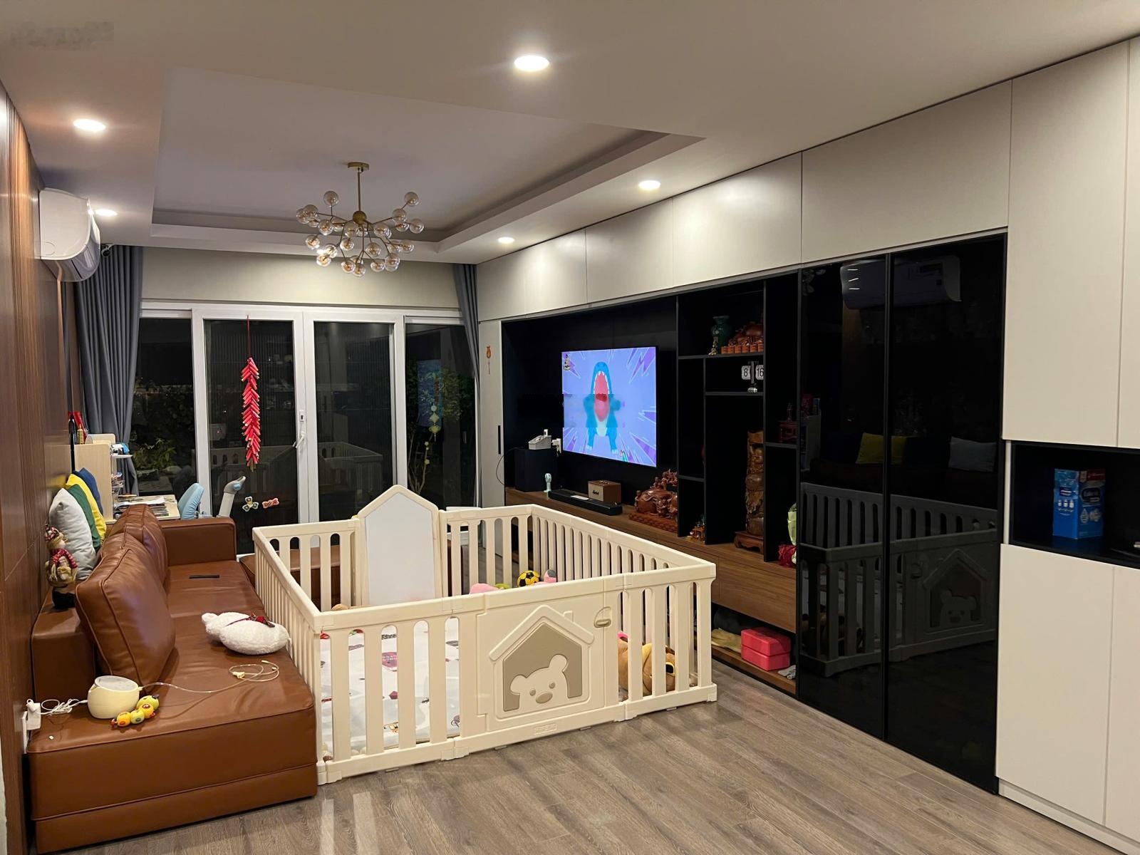 HOT HOT HOT Căn chung cư 136m2 tầng trung, Full đồ, suất để xe hầm tại Chung cư Học viện quốc phòng