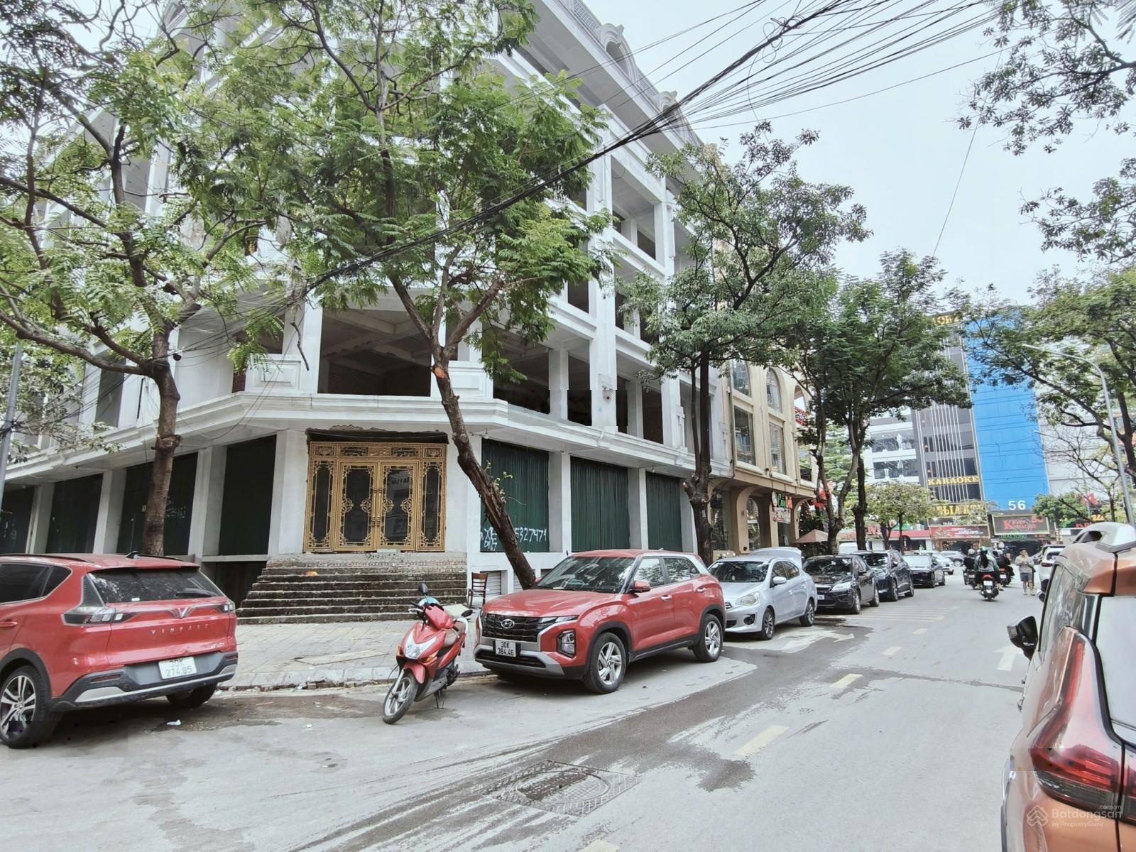 Bán nhà trần thái tông cầu giấy dt 38/42m x 6t x mt 3,8m giá 16,5 tỷ có thương lượng