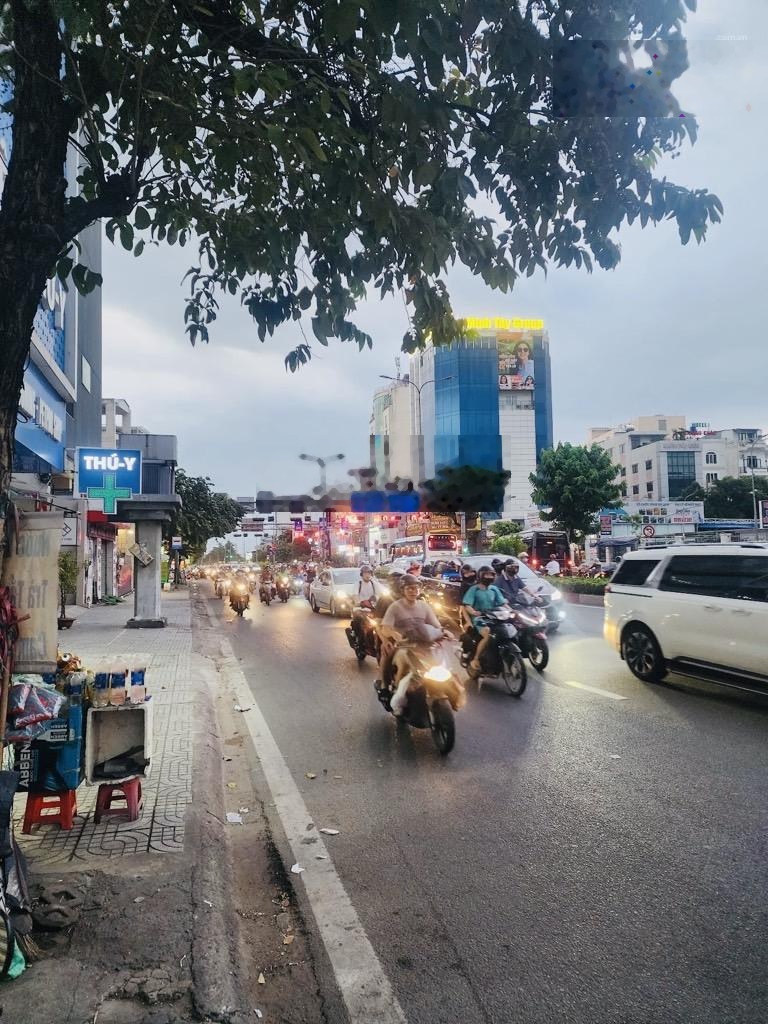 11.5 tỷ - Nhà mặt tiền Cộng Hòa, Quận Tân Bình - 70m2