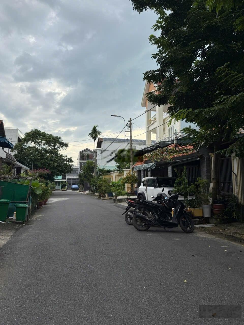 Bán đất 9,3x19,5m = 185m khu bên sông hiệp bình chánh, thủ đức