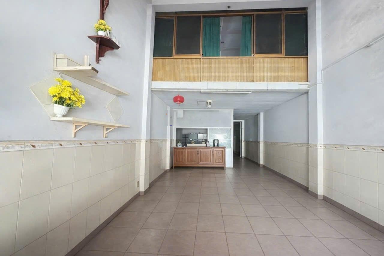 (NEW) Mặt Tiền Kinh Doanh Đường Đất Thánh Gíap Cư Xá Bắc Hải Quận 10 - DTS 251m2 - cho thuê 8PHÒNG