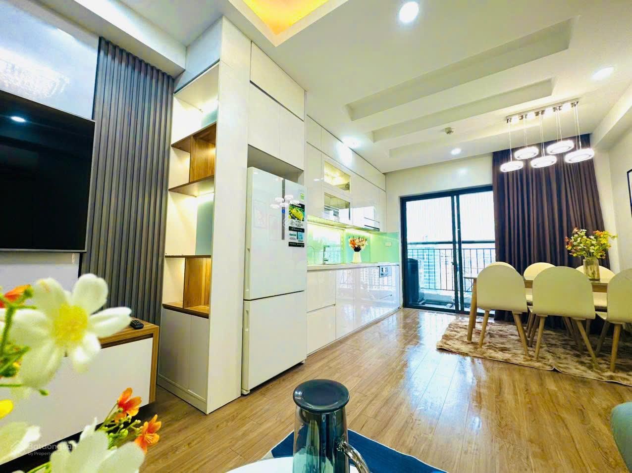 Bán căn hộ chung cư toà Roman Plaza Tố Hữu Nam Từ Liêm.78m2 3N full NT. Giá 7.65 tỷ. LH: 0983237984