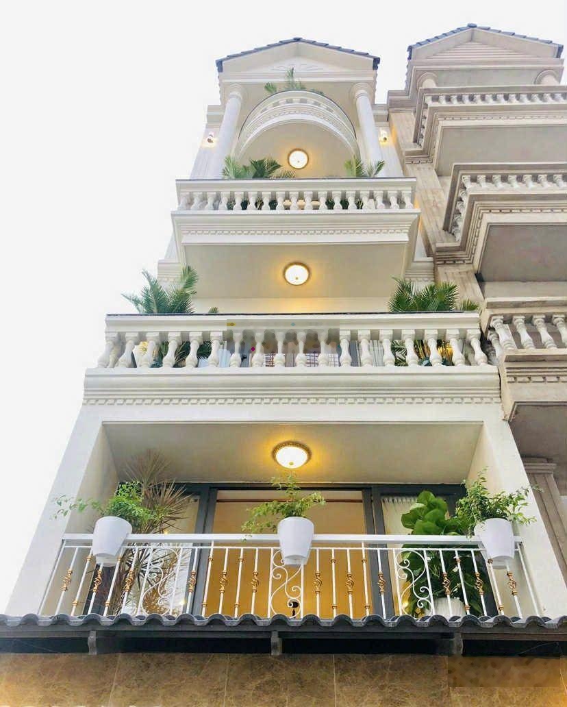 Gò Vấp Bán nhà 1 trệt 3 lầu, DT sàn: 230m2, 10 phòng, hẻm xe hơi, gần Lotte Mart, hơn 8 tỷ.