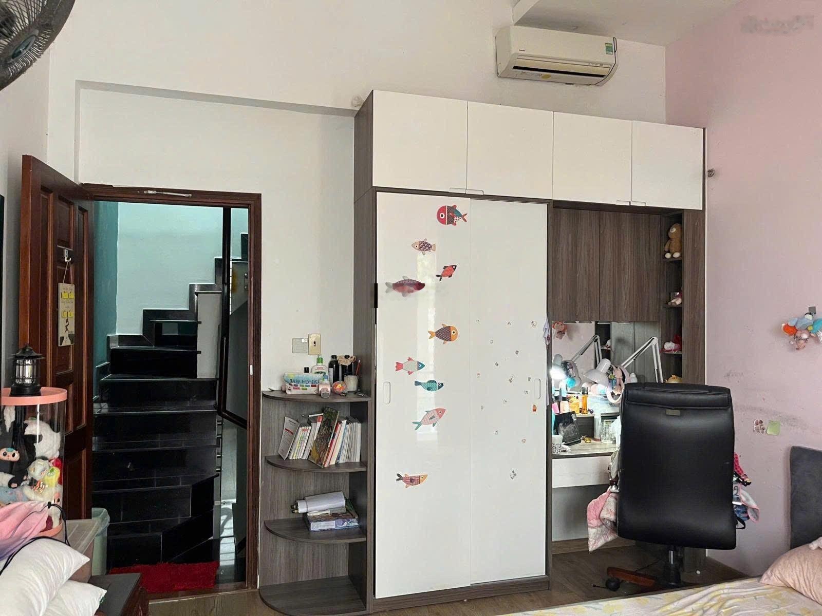 Chủ Gửi Bán Nhà Hẻm Nguyễn Hữu Tiến - DT 4x12m 1 Trệt 2 Lầu - Hẻm Xe Hơi Đỗ Cửa - Giá 7,2 Tỷ