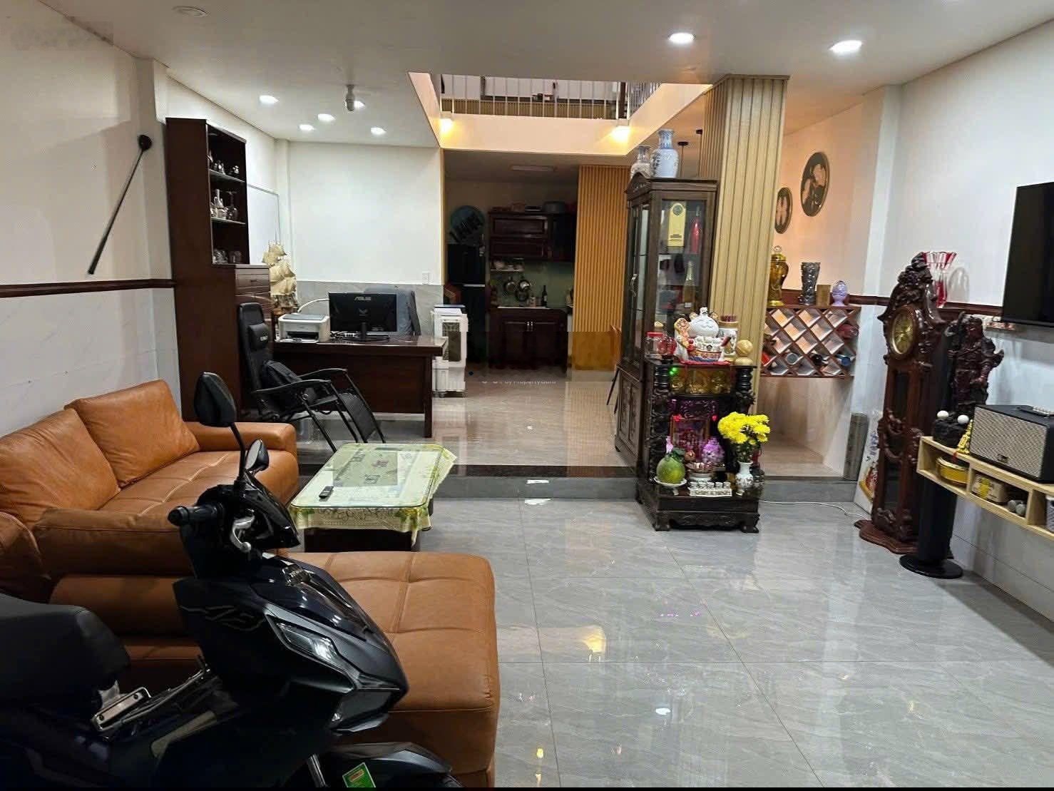 Hàng hiếm P Đông hòa - Nhà 1trệt 1lầu -3PN, 5mx20m full nội thất giá nhỉnh 4 tỷ