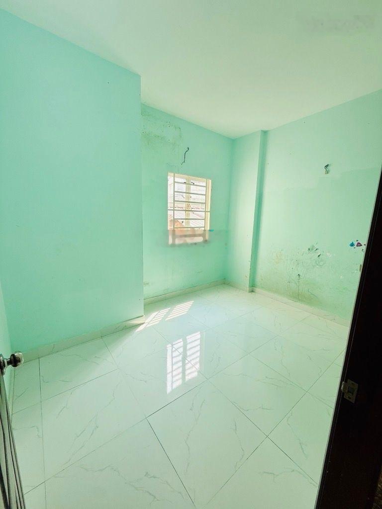 BÁN NHÀ QUẬN4- 5x8 -KHU 20 THƯỚC NGANG 5M HIẾM KDC hiện hữu, an ninh, không quy hoạch