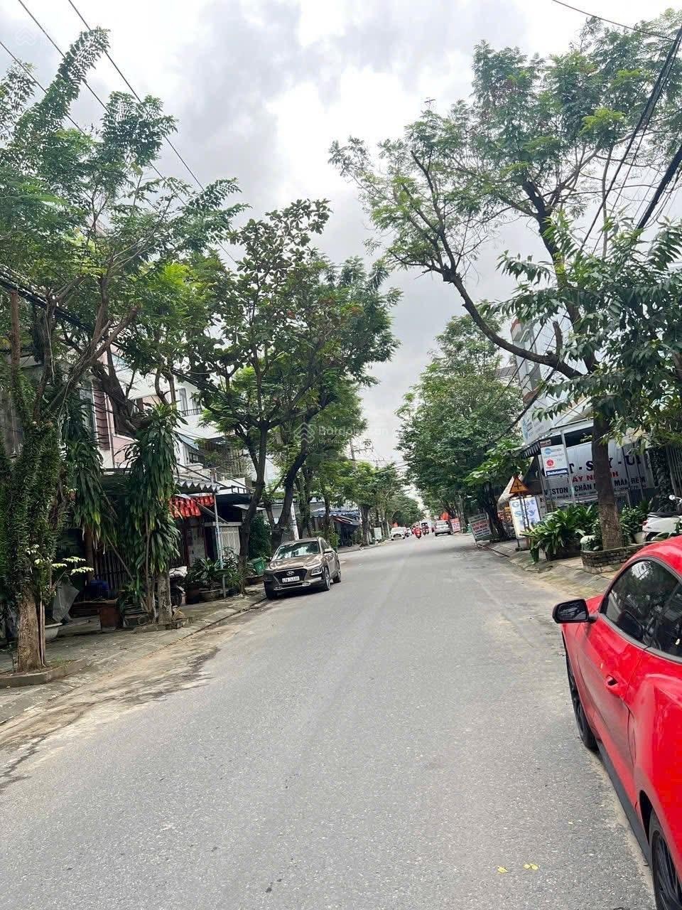 Bán Nhà 2 Tầng Đúc MT Nguyễn Xí