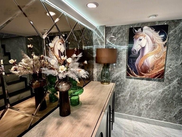 Lý Chính Thắng, cách HXH tránh 1 căn, 4m x 7m. 3 PN giá chỉ nhỉnh 5 tỷ. Tặng Full Nội thất