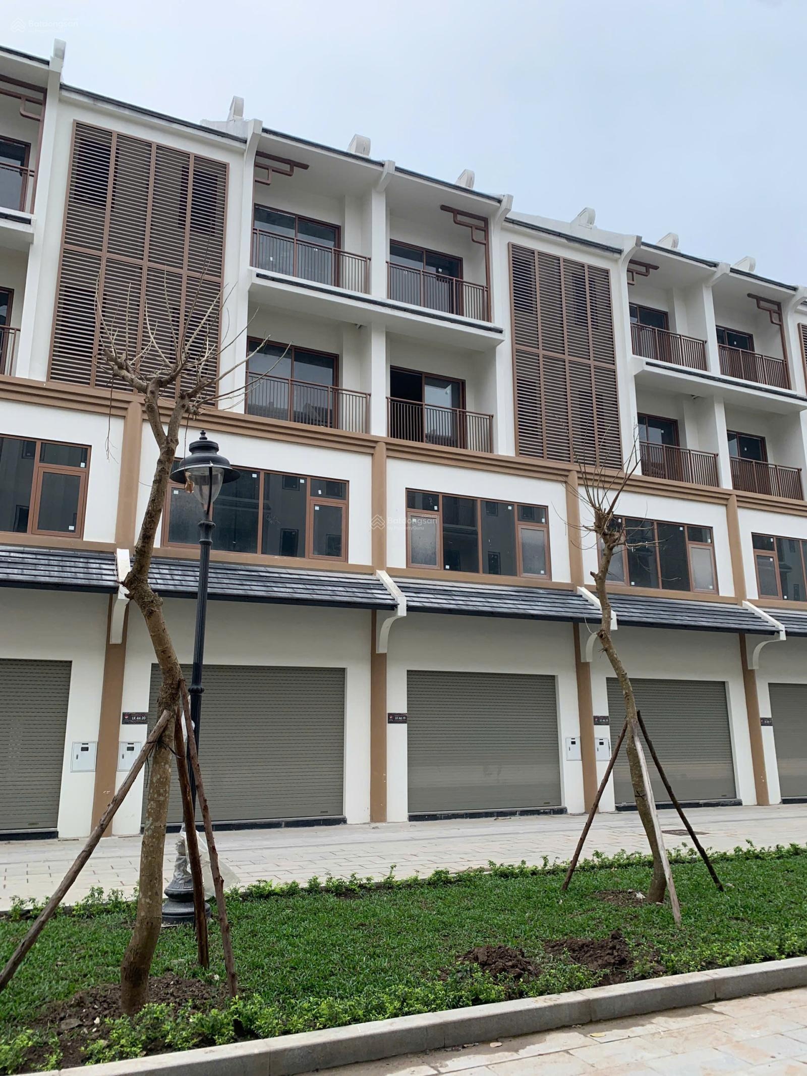 Bán liền kề 43 khu Bình Minh dự án Hinode Royal Park. Diện tích 100m2 giá 23 tỷ. LH: 0966761190