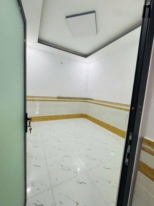 Nhà mới 4 tầng hẻm 4m thông bình đông, quận 8, p. phú định (p.14 cũ)