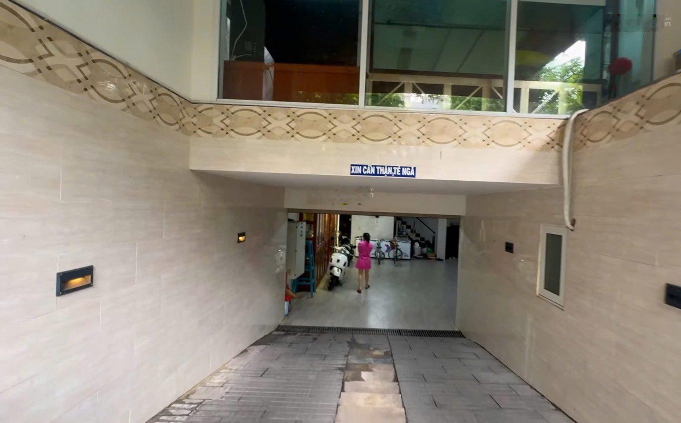 Xuất cảnh bán gấp - Bán biệt thự căn góc Cách Mạng Tháng 8 430.5m² 4 tầng - 90 tỷ