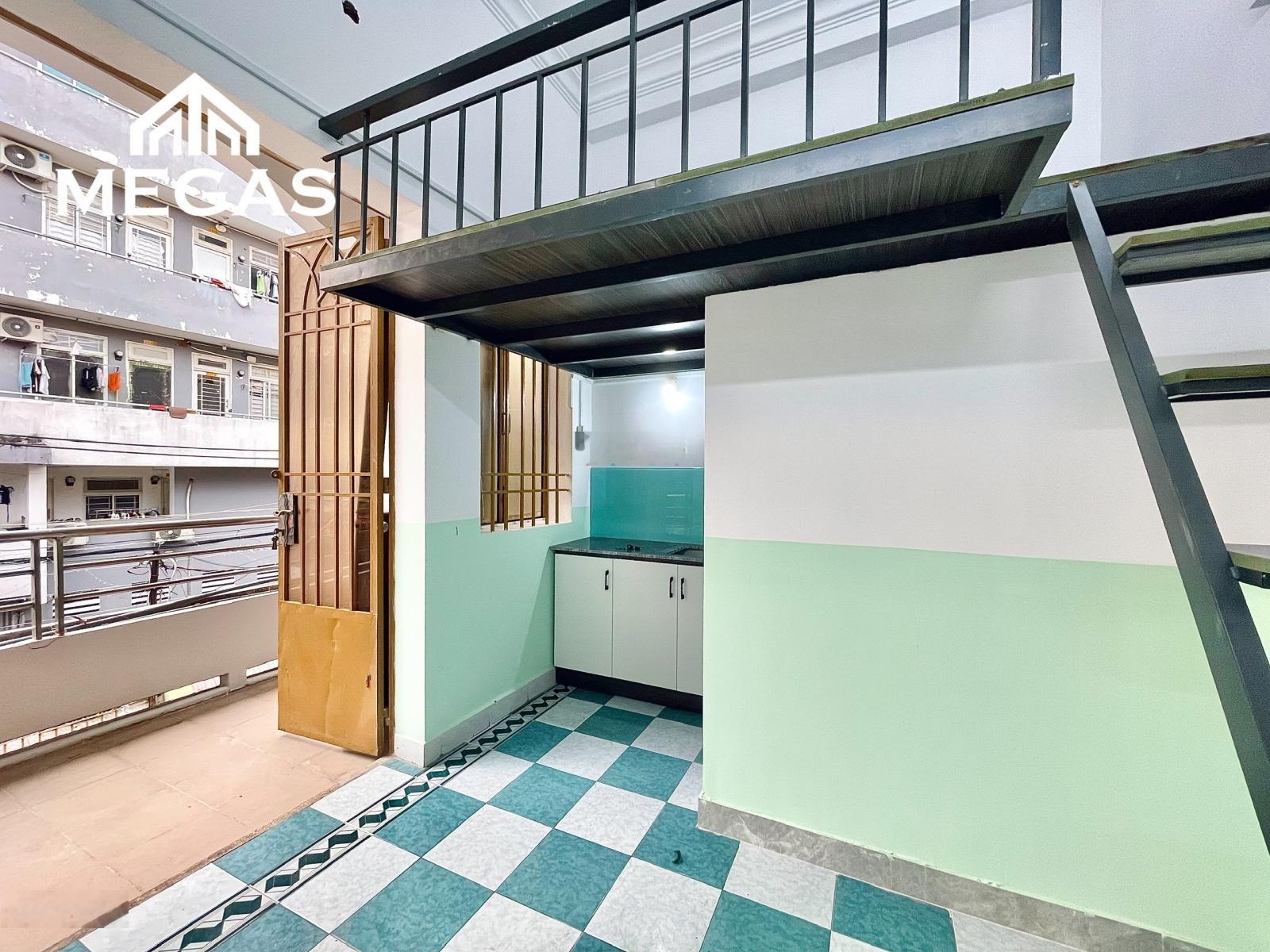 Phòng có gác _ bancol thoáng _ gần sân bay tân sơn nhất