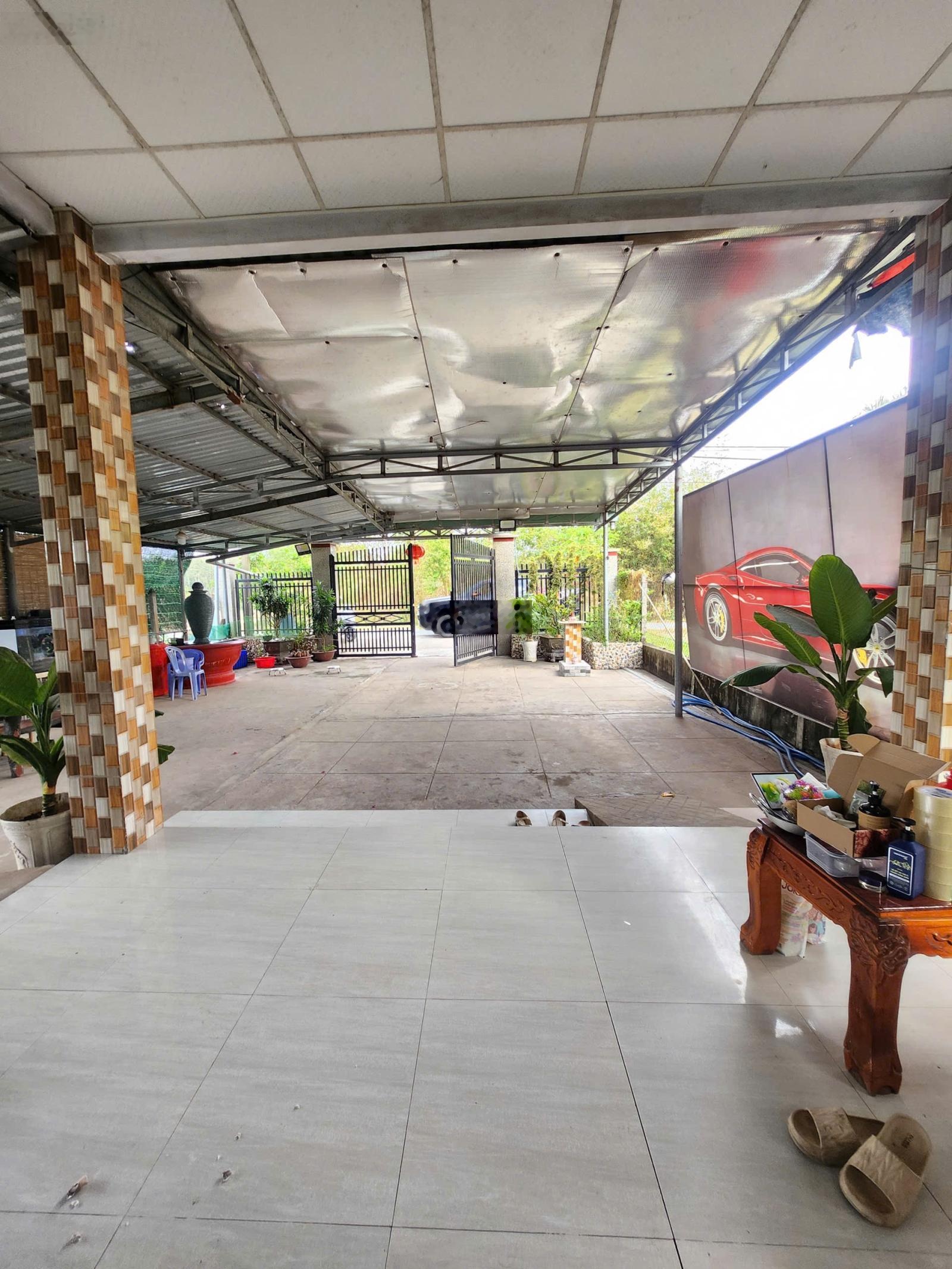 Bán nhà + xưởng 600m2 giá chỉ 4 tỷ, gần chợ lô 6, ngay bệnh viện huyện , An Nhơn Tây, Củ Chi