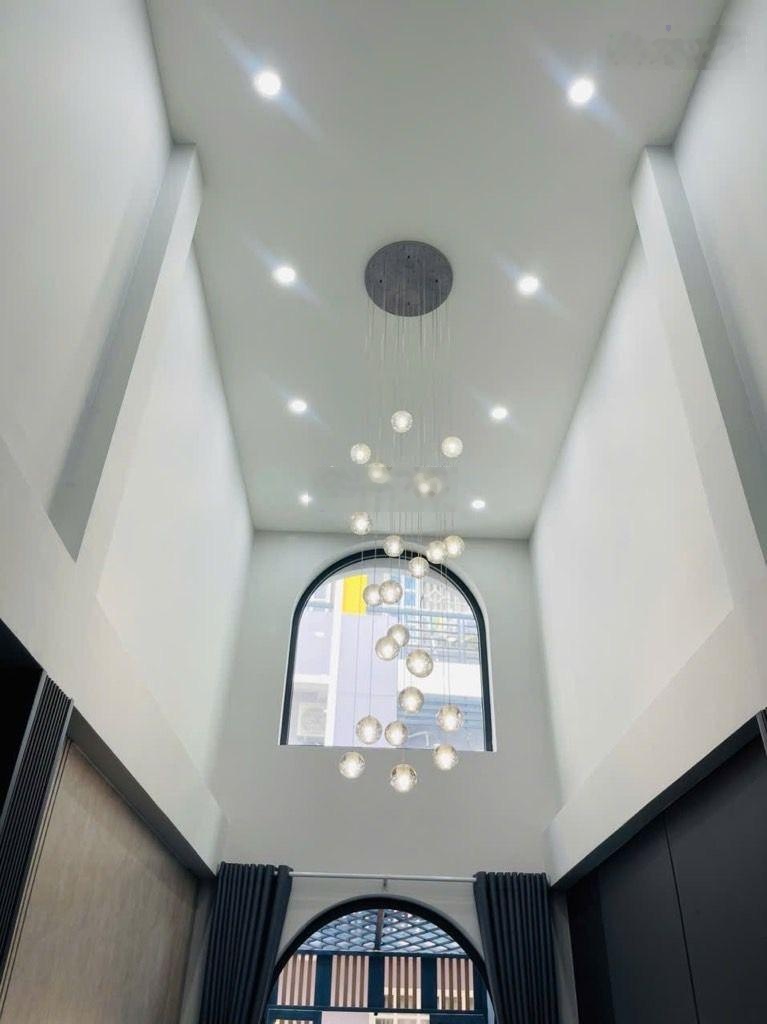 Nhà 4 tầng , Nguyễn Thị Tần, Quận 8, Hẻm 6m, 70m2, nhỉnh 8 Tỷ