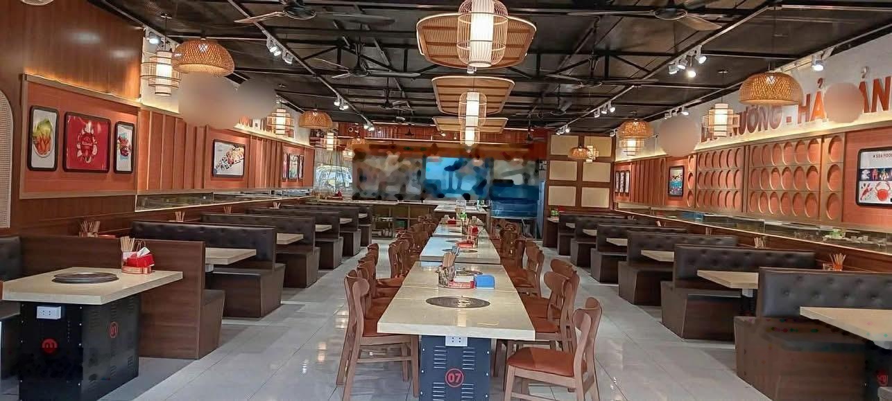 Cho thuê nhà mặt phố Bát Đàn ,75m2x4tầng,mặt tiền:7m,không kén mô hình cho làm hàng ăn,giá hợp lý