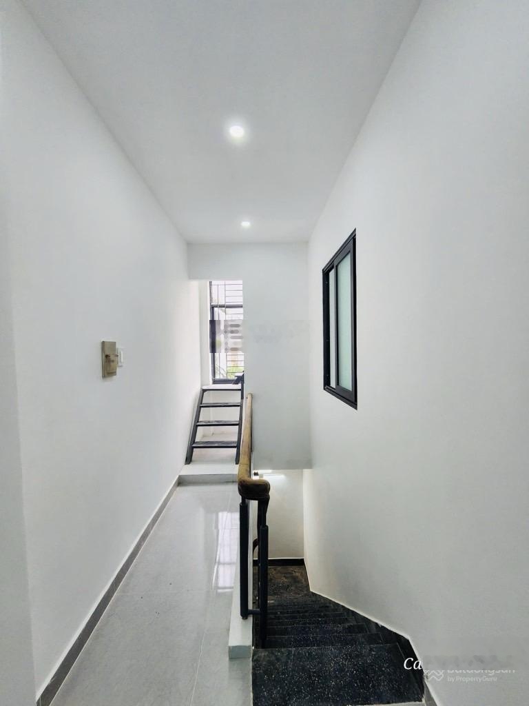 40m2 nhà 3 tầng HẺM 5m thông sát mặt tiền cũng gọi là HIẾM ở GÒ VẤP