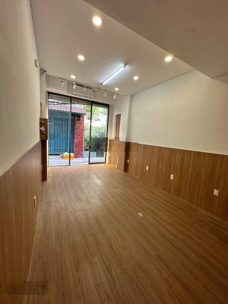 Bán nhà 5 tầng 2 mặt hẻm âu dương lân quận 8 dòng tiền 30 triệu/tháng. nhỉnh 8 tỷ tl.