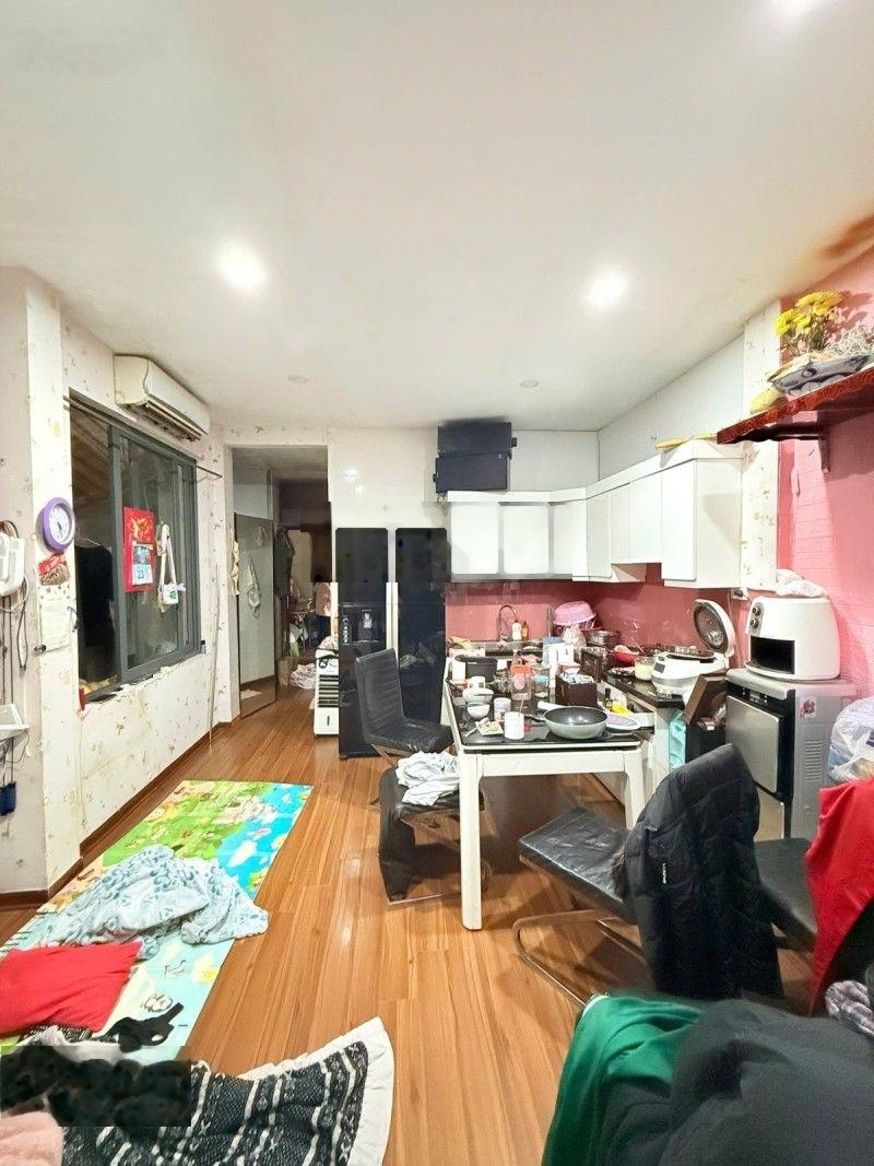 Bán nhà tôn thất tùng lô góc sát phố ô tô đỗ cửa trường chinh đối diện tttm artemis giá: 25 tỷ