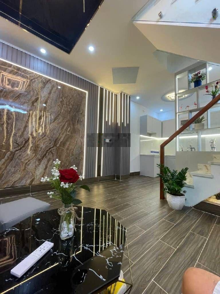 Bán Nhà Đoàn Văn Bơ Quận 4 - 28m2 - 2 Tỷ Nhỉnh - Bề Ngang 4m - Nhà Xây Mới Full Nội Thất Ở Ngay