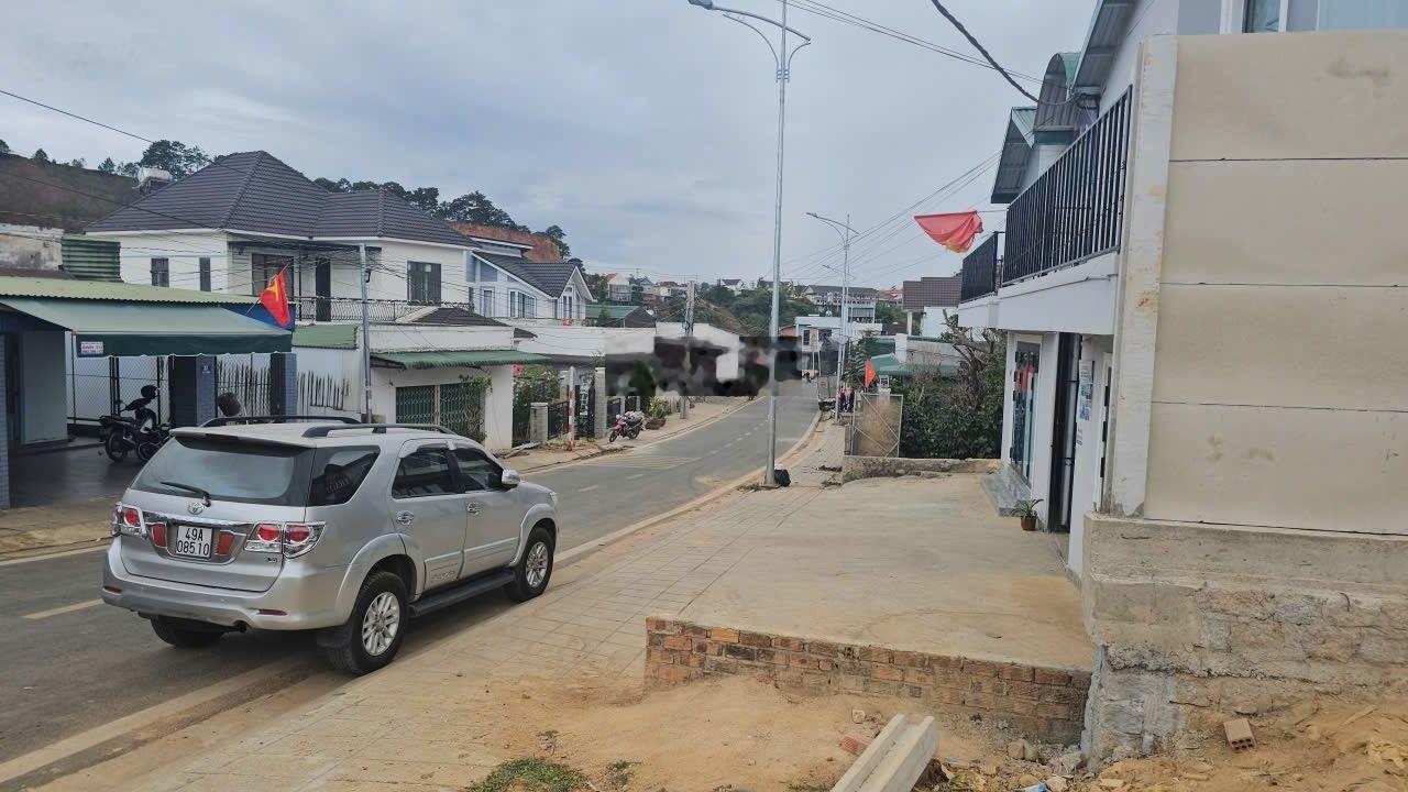 Lô đất 600m- Lạc Dương- Đà Lạt- mặt tiền đường nhựa chính Tây Sơn- 12 tỷ- dân cư đông phát triển