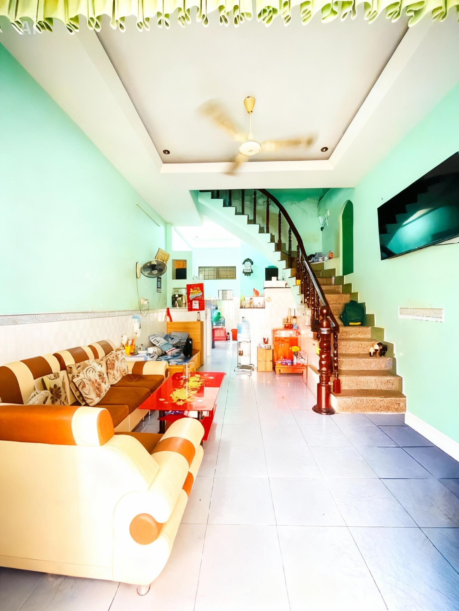 Bán gấp nhà 3tầng, 50m2, hẻm ôtô, đường Độc Lập, Đô Đốc Long - Tân Phú, khu víp Tân Sơn Nhì- T Phú