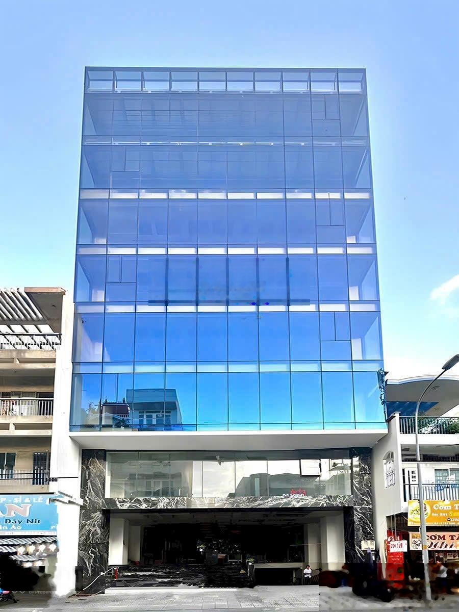 Siêu vị trí tòa building MT Trần Hưng Đạo, Quận 1, DT 8x26m, hầm 6 tầng, HĐT 300tr, giá 110 tỷ