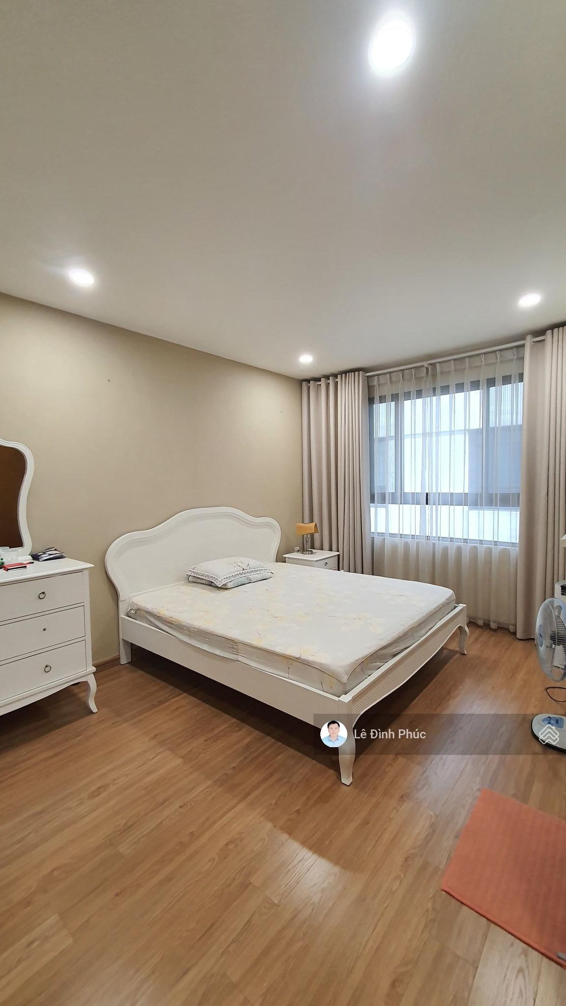 Trung tâm, phân lô, 70m2x4T, MT 5m, ô tô tránh, đường chính, vừa ở vừa kinh doanh, giá rẻ 20.8 tỷ