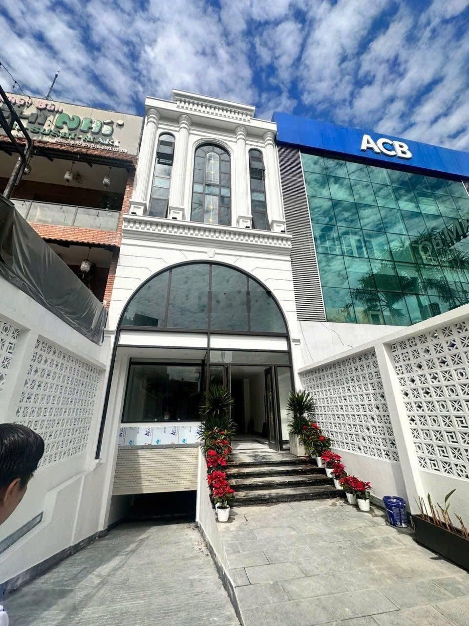 Bán Nhà Mặt Tiền Kinh Doanh Nguyễn Chí Thanh - Quận 10 - (NH 5x15,5m) - Hầm, 5 Tầng - Giá: 30 Tỷ