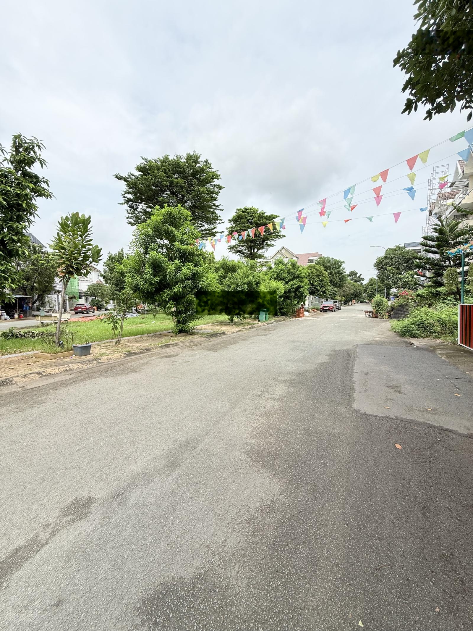 Bán nền MT đường số 1, DT: 126m2 (6x21m) giá: 79 tr/m2 (HĐMB Hoàng Quân) được giữ sổ ạ