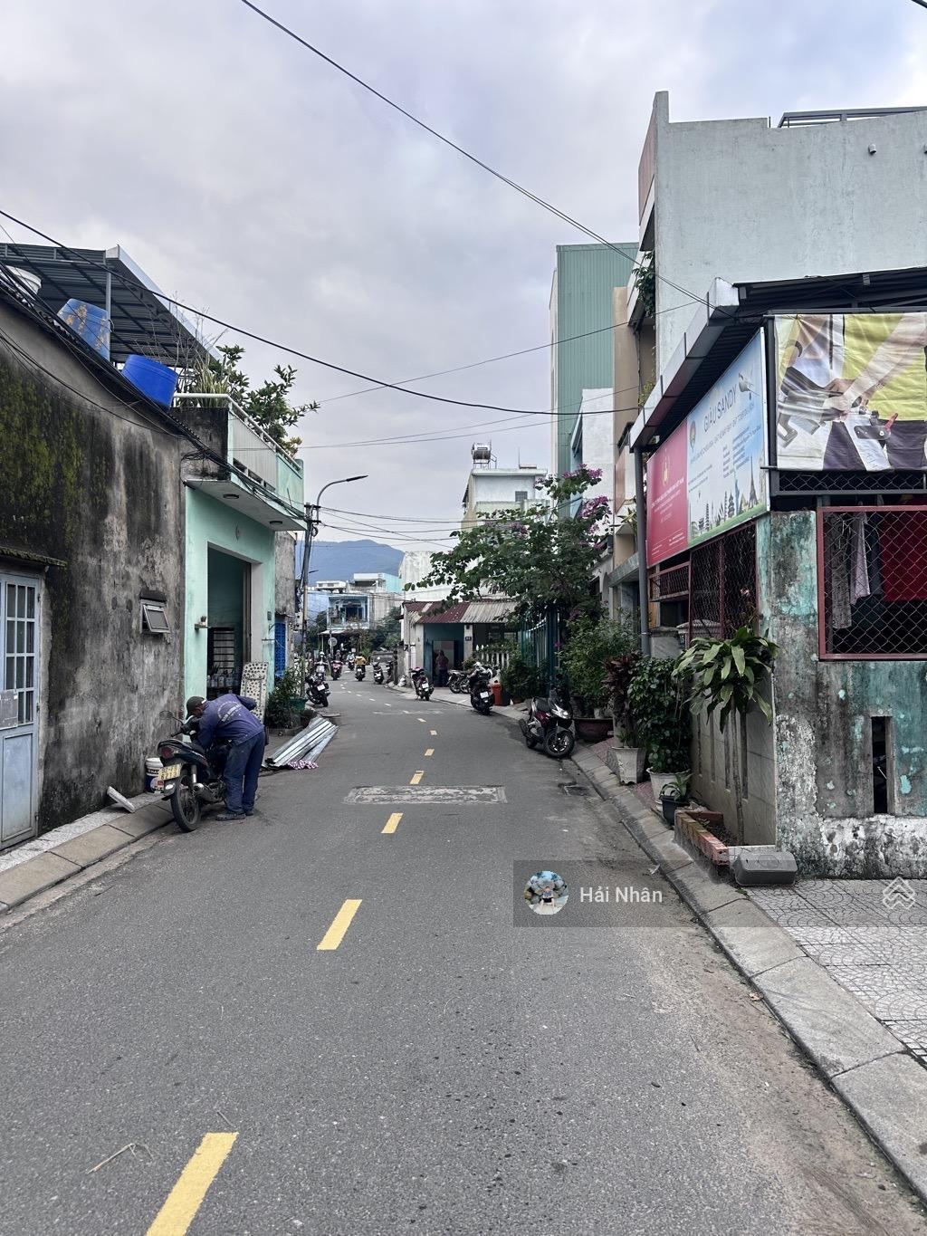 Nhà gác lửng đúc mặt tiền đường 5m5 gần biển Mân Thái - Sơn Trà - chỉ 7.5 tỷ