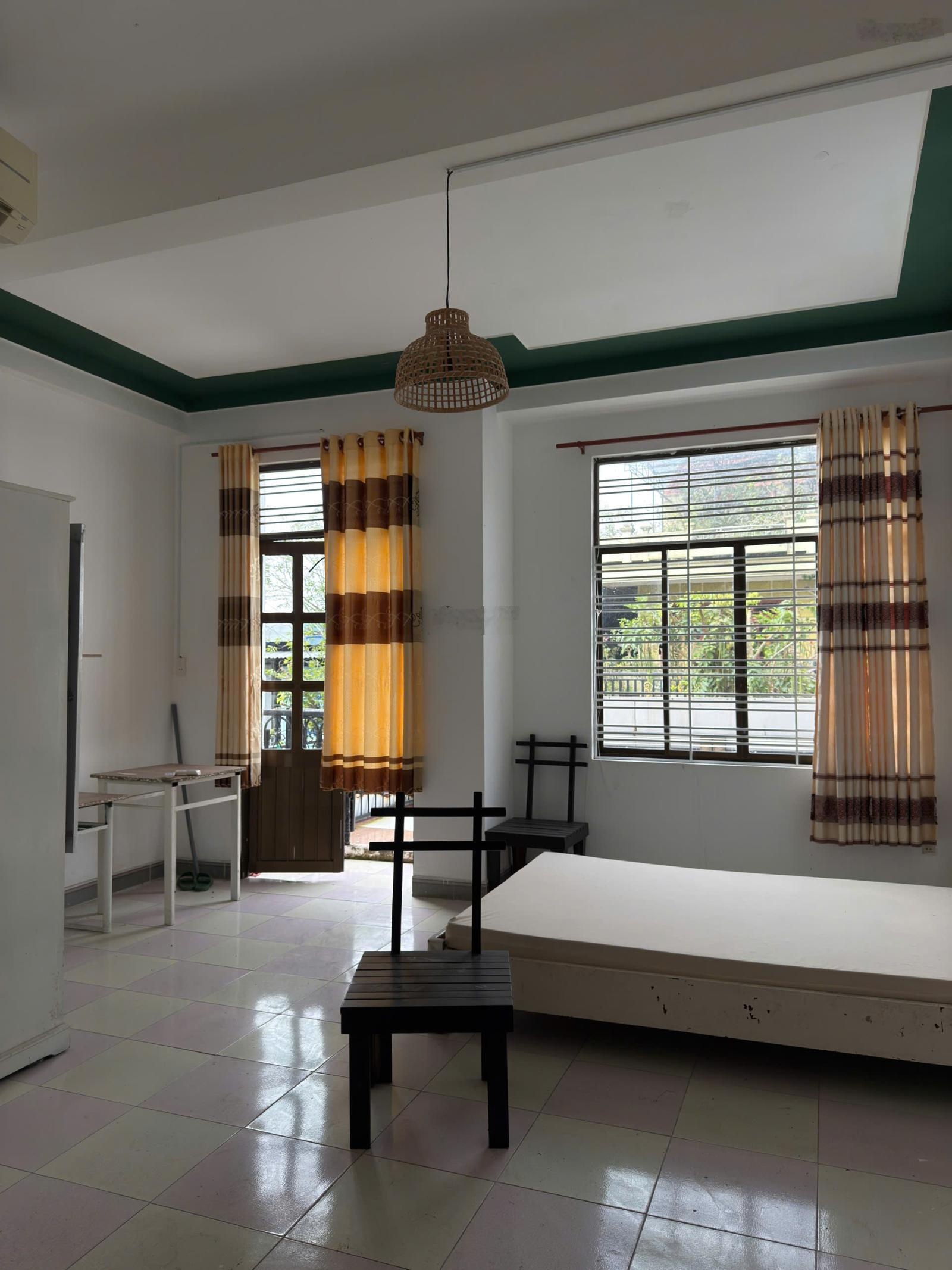 Cho thuê mặt bằng kinh doanh Bà Triệu, Cẩm Phô, Hội An, chỉ từ 8 triệu, hot