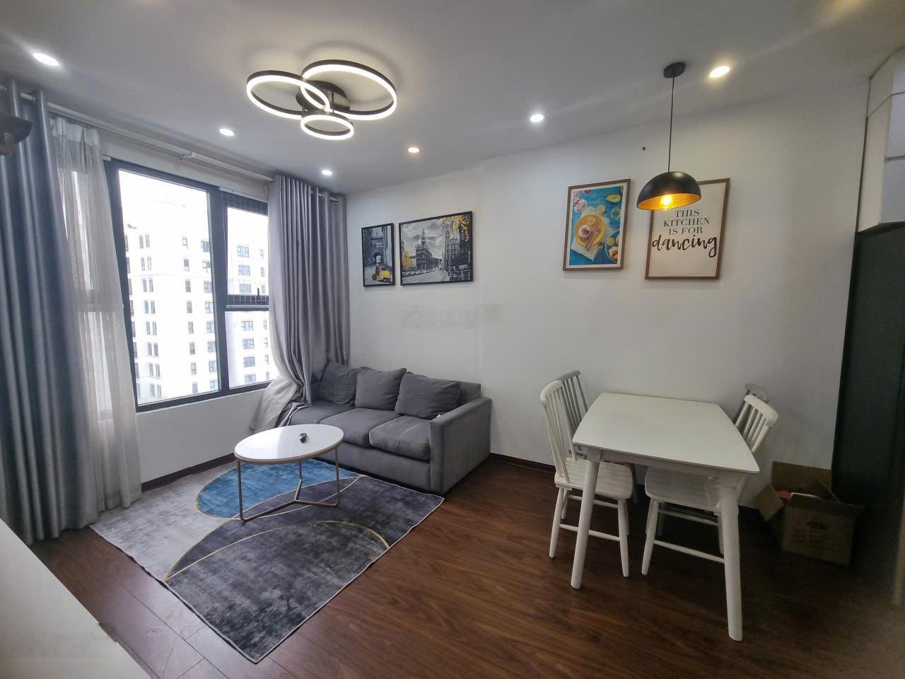 Chính chủ bán chung cư 2 phòng ngủ 2wc Homeland Thượng Thanh 59m2 có đồ giá 4.59 tỷ: 0916393862