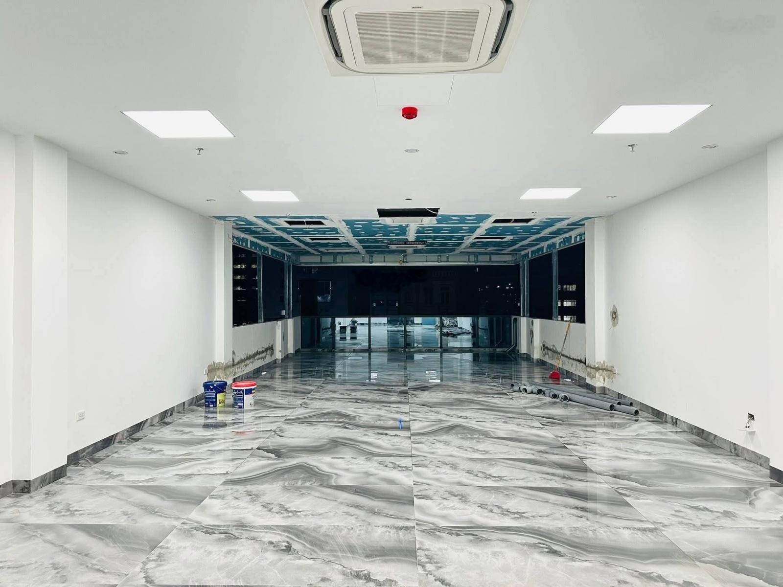 Bán nhà MP Chùa Láng Đống Đa DT 112/135m2 x 9T x MT 6m giá 115 tỷ có thương lượng