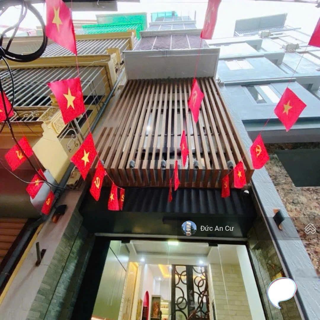 Bán nhà Nguyễn Lương Bằng, ngõ thông, 45m², 5 tầng, ở ngay, 12.3 tỷ