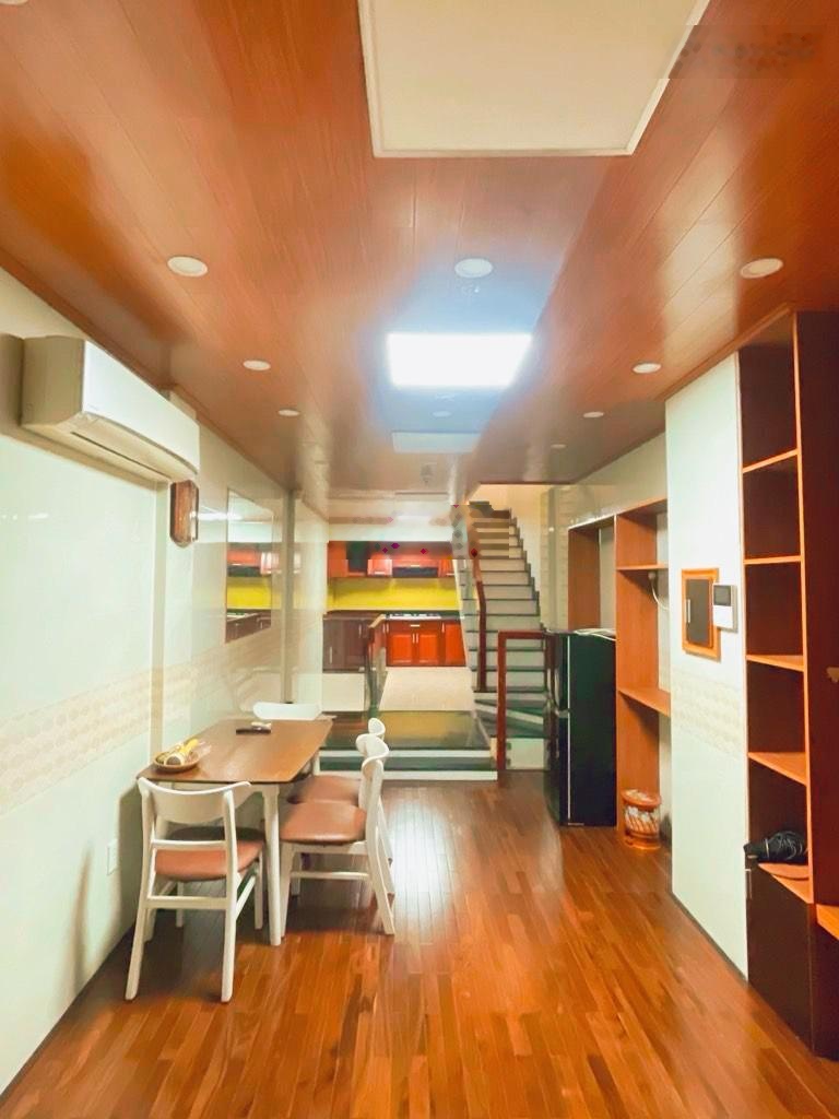 Chủ cần bán gấp căn hộ cao cấp, 5 tầng, có garage riêng, khu Cư Xá Phú Lâm - giá 8.7 tỷ