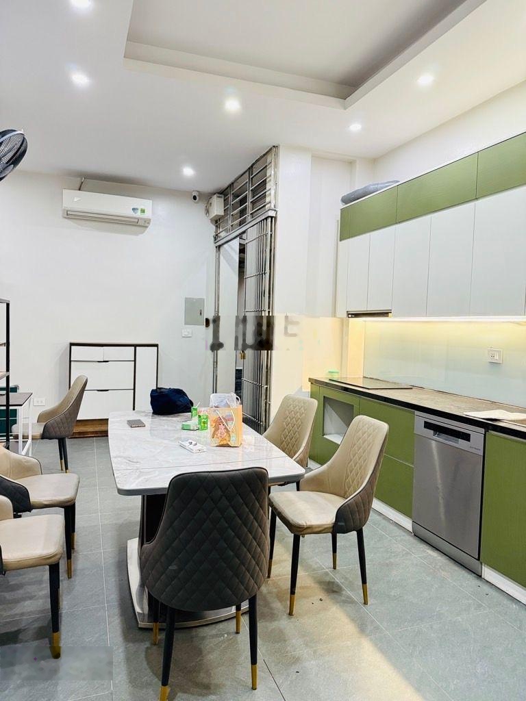 Nhà đẹp-6 tầng-ngõ nông-sát phố-mặt tiền rộng-chỉ 11,6 tỷ-nguyễn thái học sổ đỏ chính